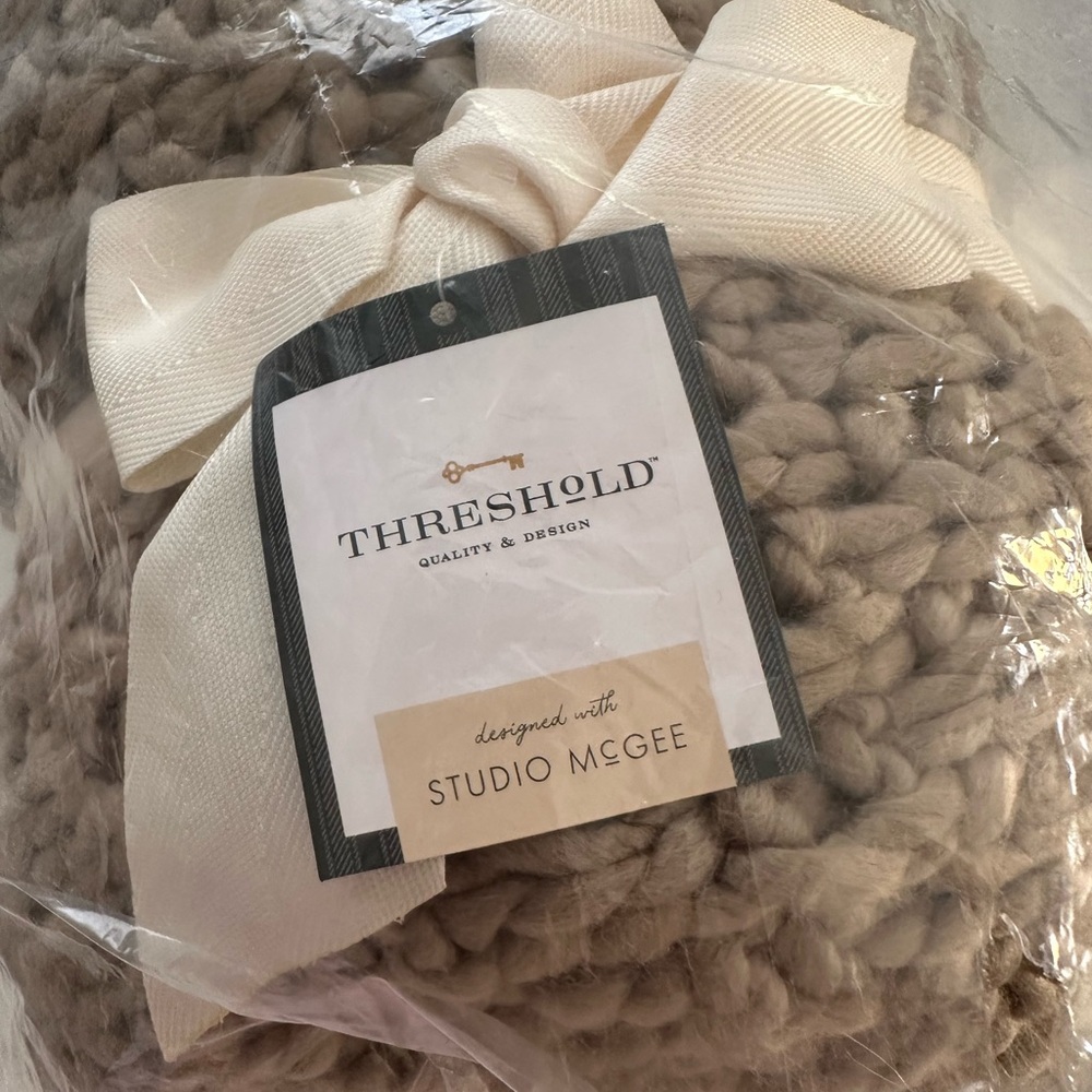 NWT Threshold with Studio McGee Knit Throw Tan 50 x 60 - Picture 3 of 5